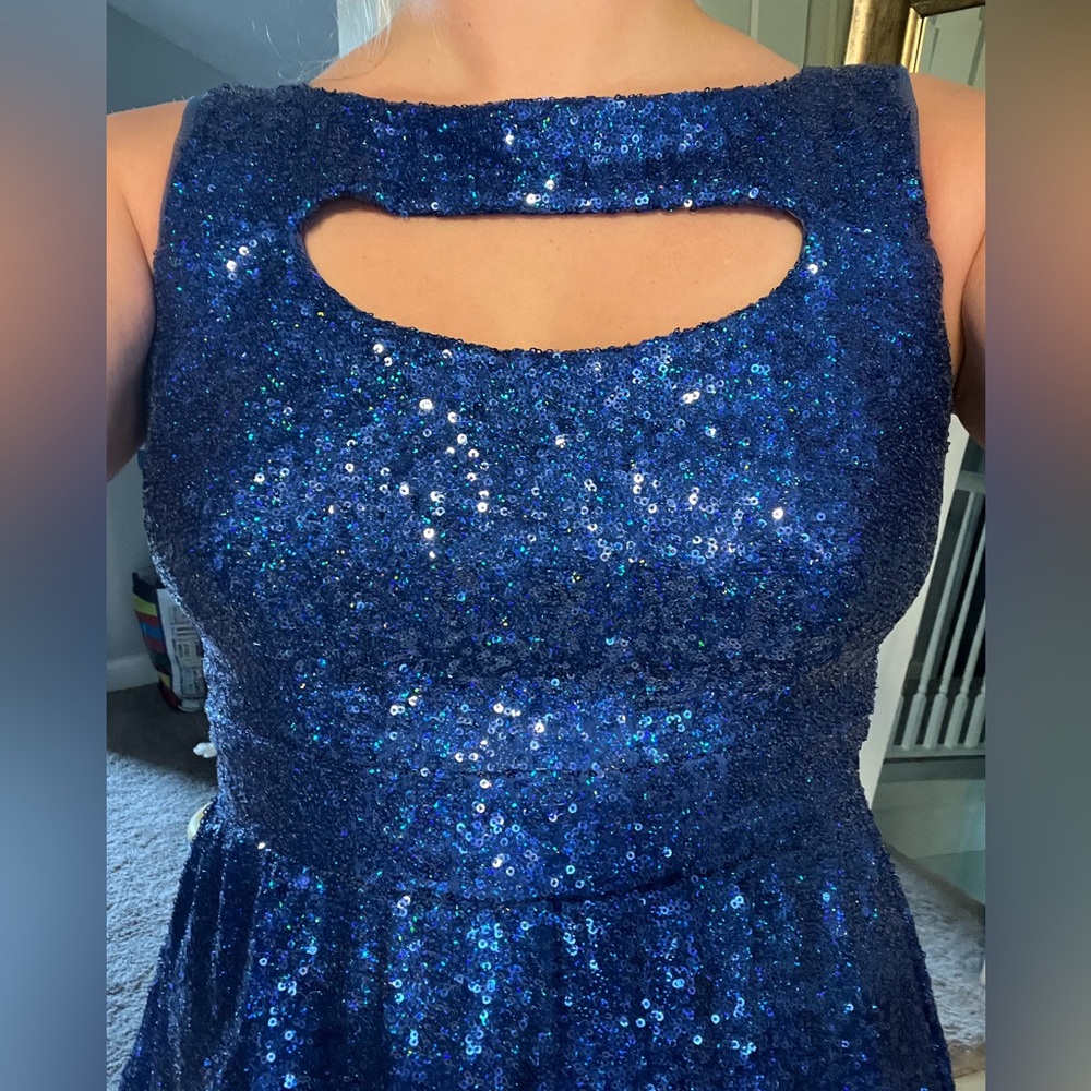Windsor sequence dress - Picture 5 of 7